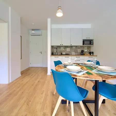 아파트 Sara & Kiki