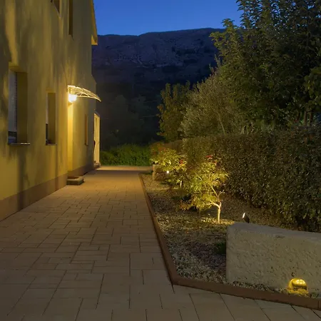 Sara & Kiki 아파트